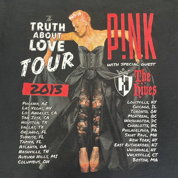 PINK Tee 🎸🔥 - Picture 7 of 9